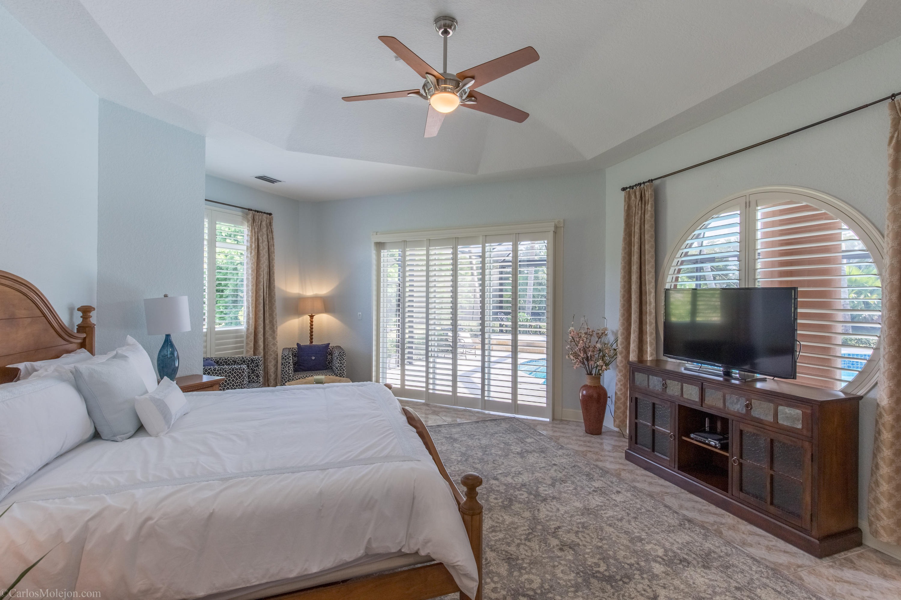 PALM BEACH POINT - Residential