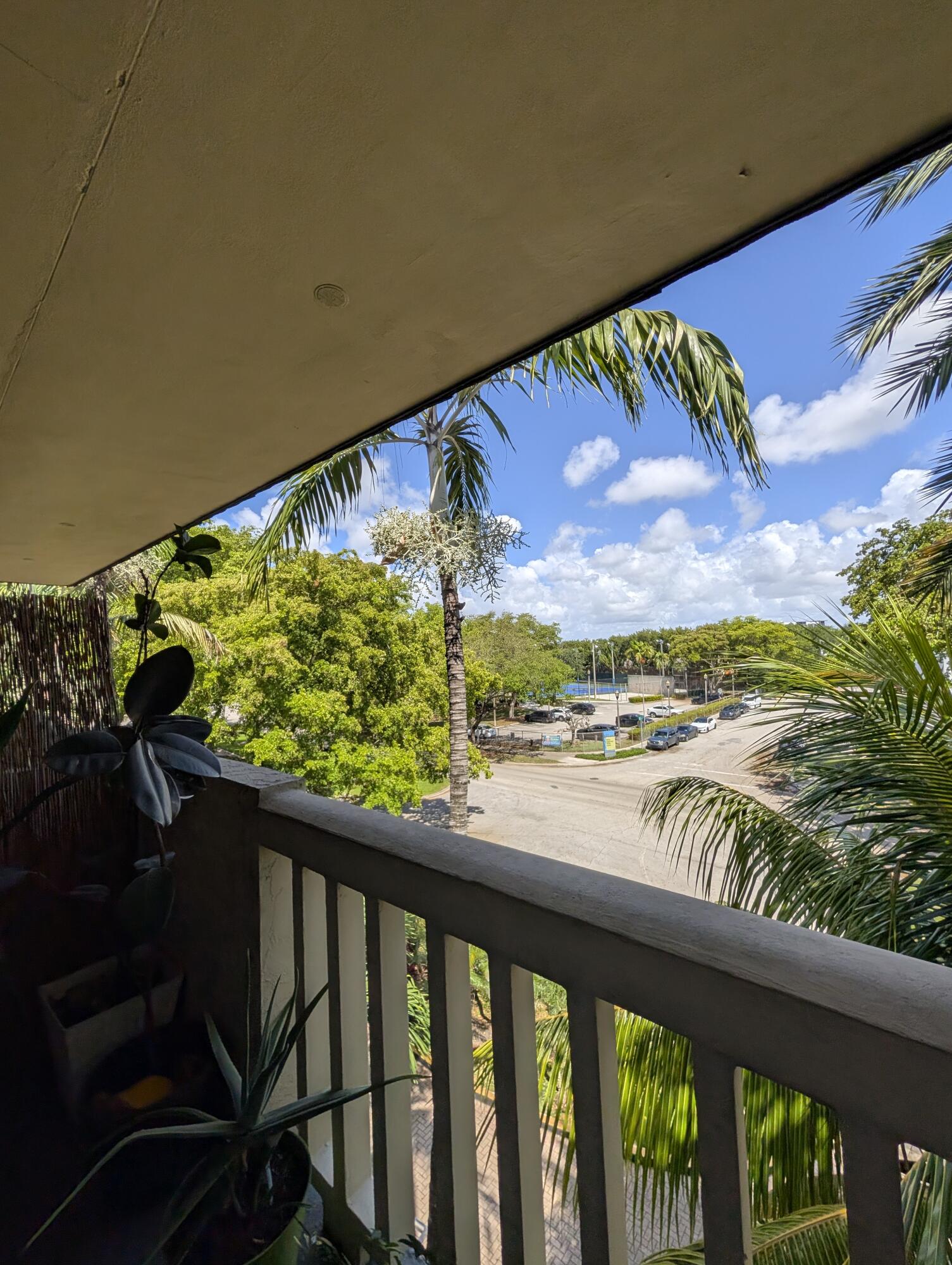 BAYVIEW PALMS CONDO - Residential
