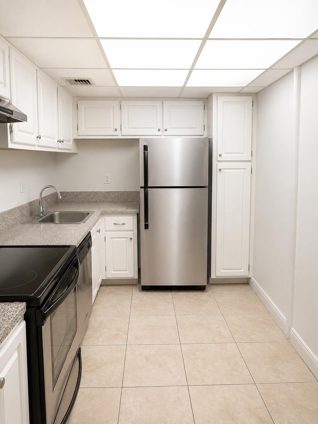 BAYVIEW PALMS CONDO - Residential