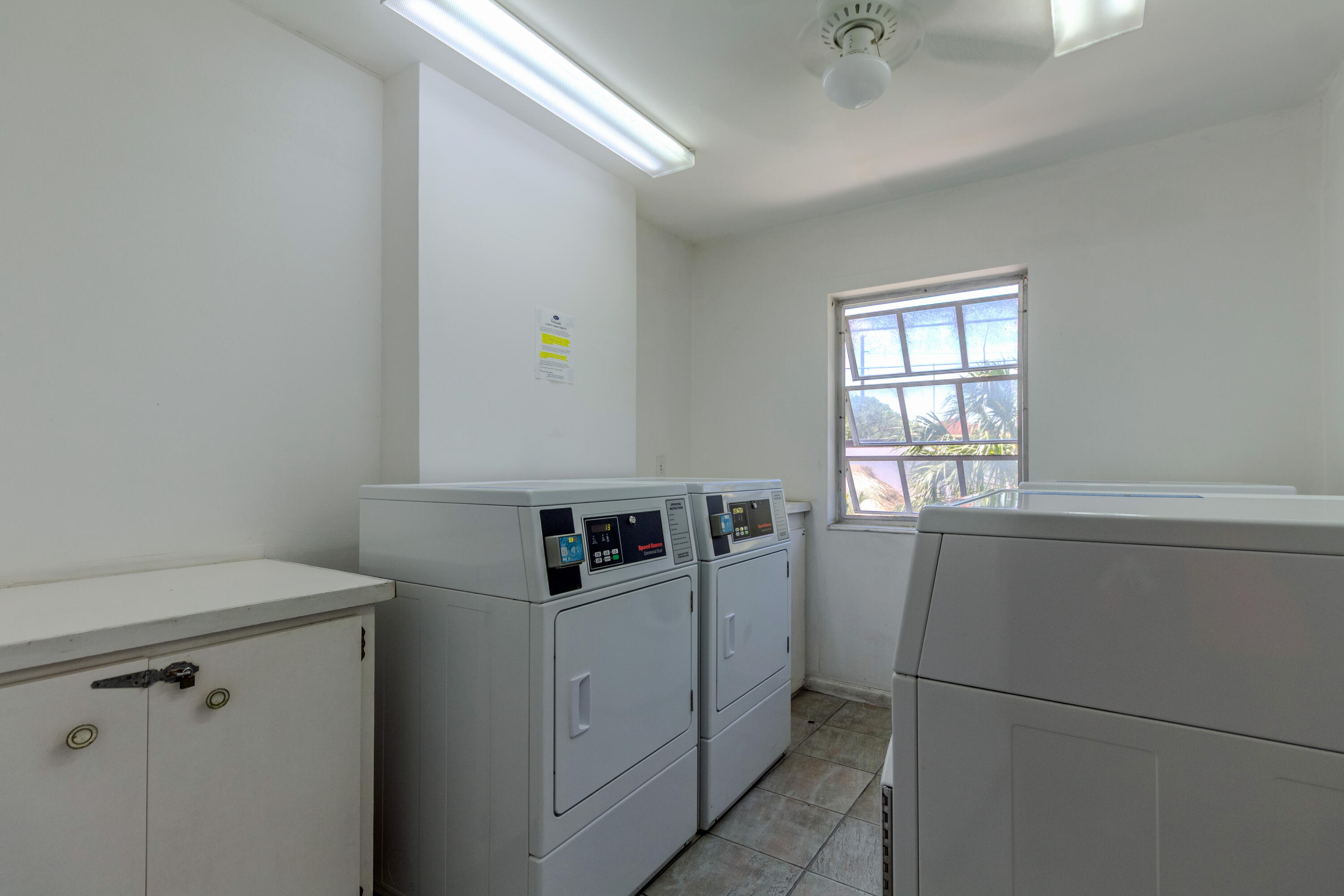 IMPERIAL POINT COLONNADES CONDO - Residential
