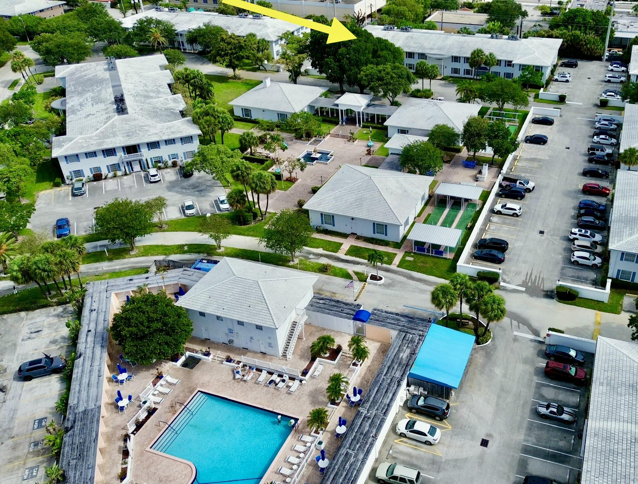 IMPERIAL POINT COLONNADES CONDO - Residential