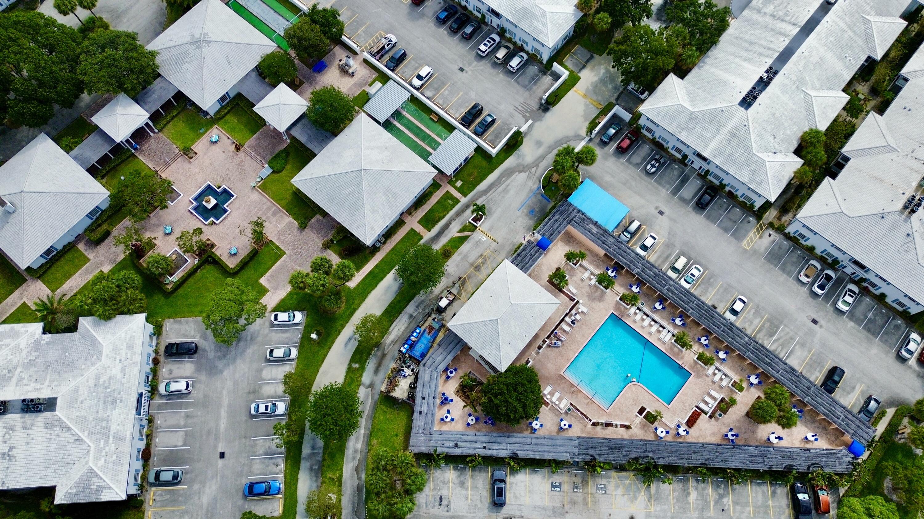 IMPERIAL POINT COLONNADES CONDO - Residential