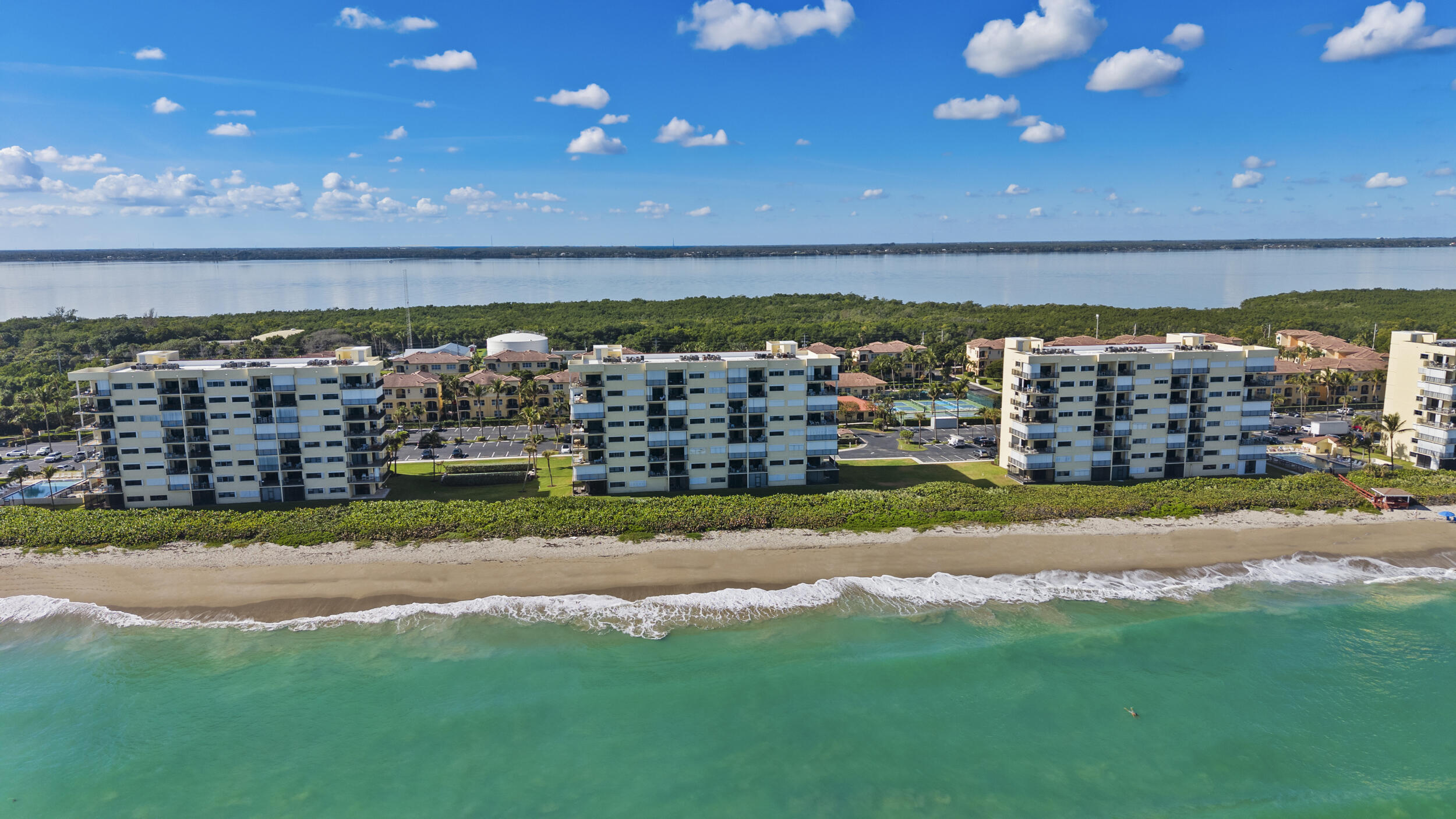 SAND DOLLAR VILLAS CONDOMINIUM C - Residential