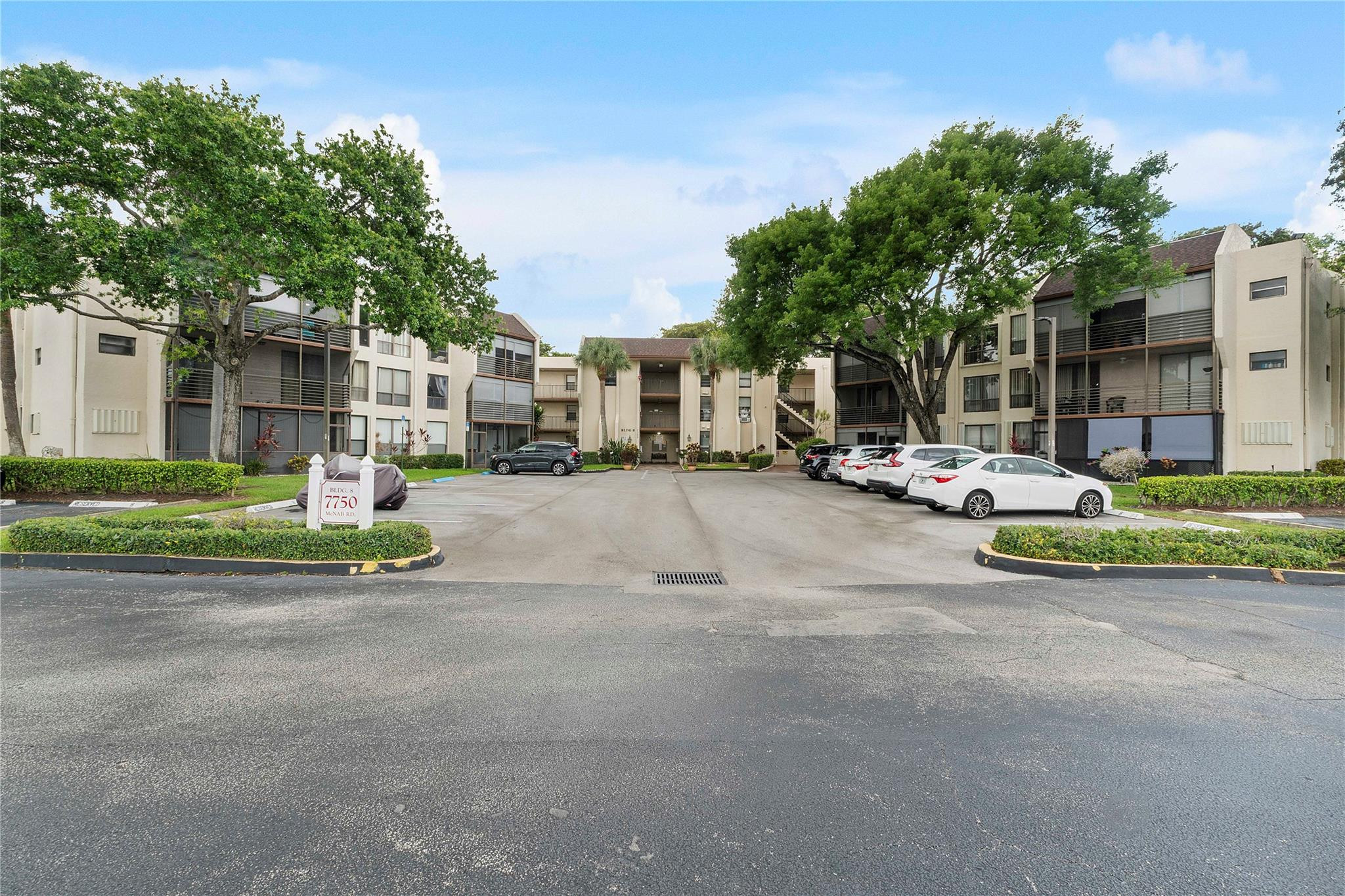 Beautiful and spacious, second-floor condo with beautiful view, unit very bright with two large bedrooms, two full bathrooms, large screened-in patio with a nice view. New Roof 2024! Hookup connection for washer and dryer. Centrally and conveniently located between McNab and Commercial. 55+ verified. "This building has a new roof and the assessment will be paid in full by the current owner." One parking space assigned with plenty of guest parking close to the unit. Amenities include resort-style pool and clubhouse fit for large parties and formal entertaining. . . Walking distance to the pool. Move-In Ready!