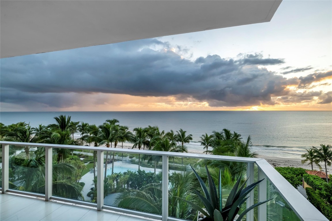 Auberge Residences - Residential