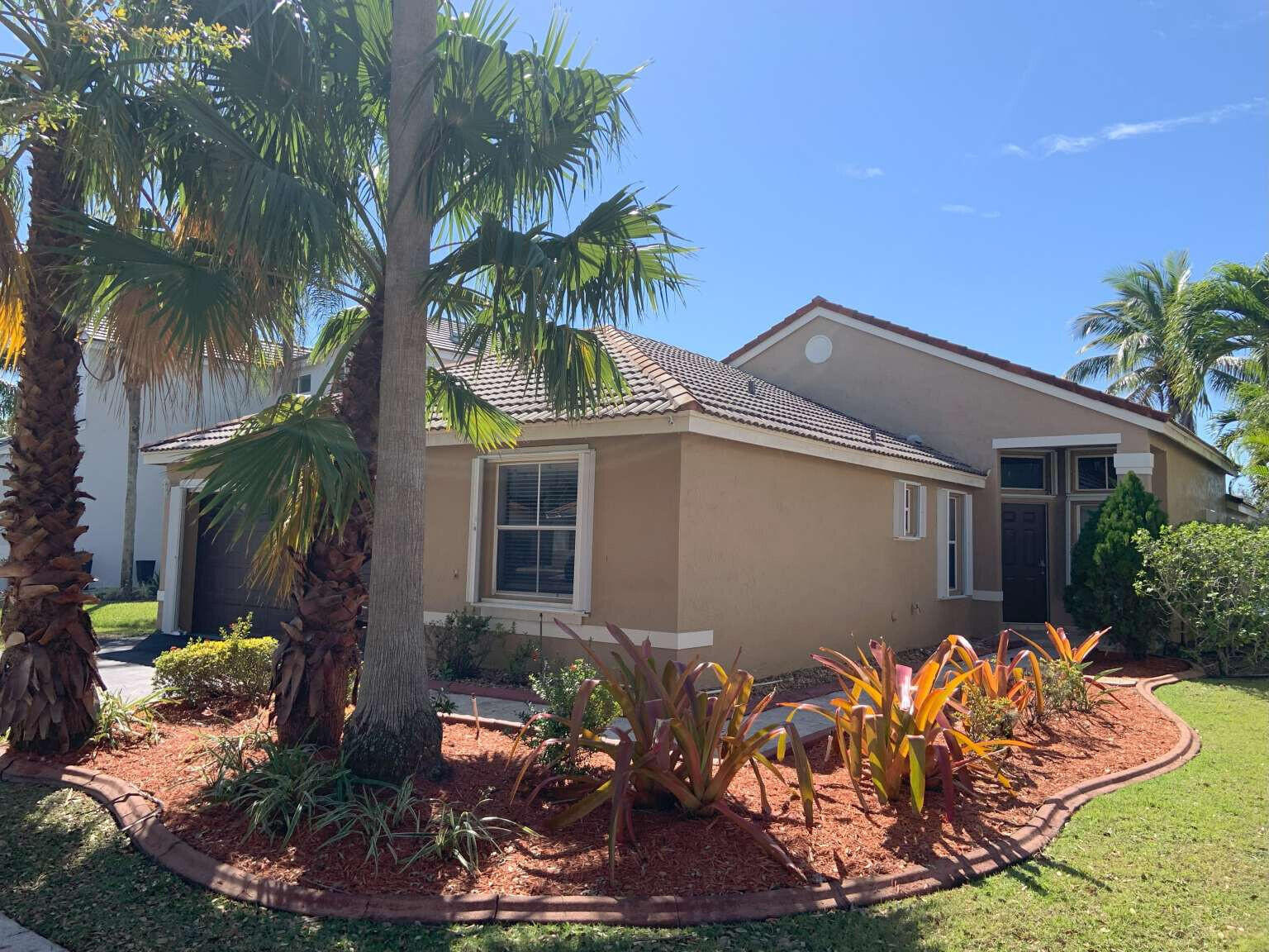 SECTOR 4 NORTH - Residential Lease