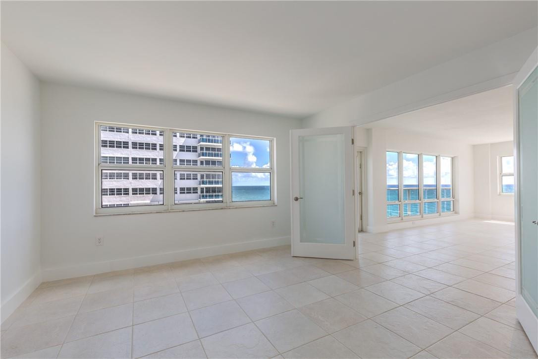 SOUTHPOINT - Residential