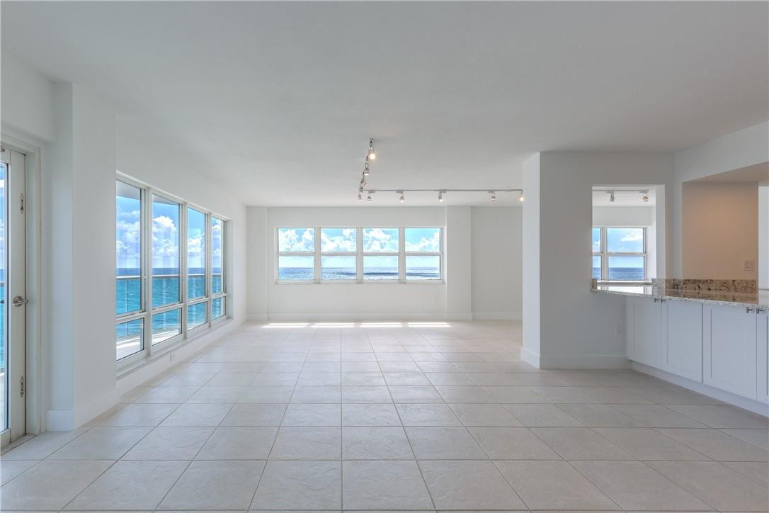 SOUTHPOINT - Residential