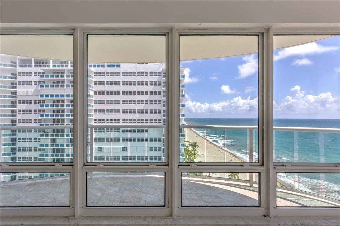SOUTHPOINT - Residential
