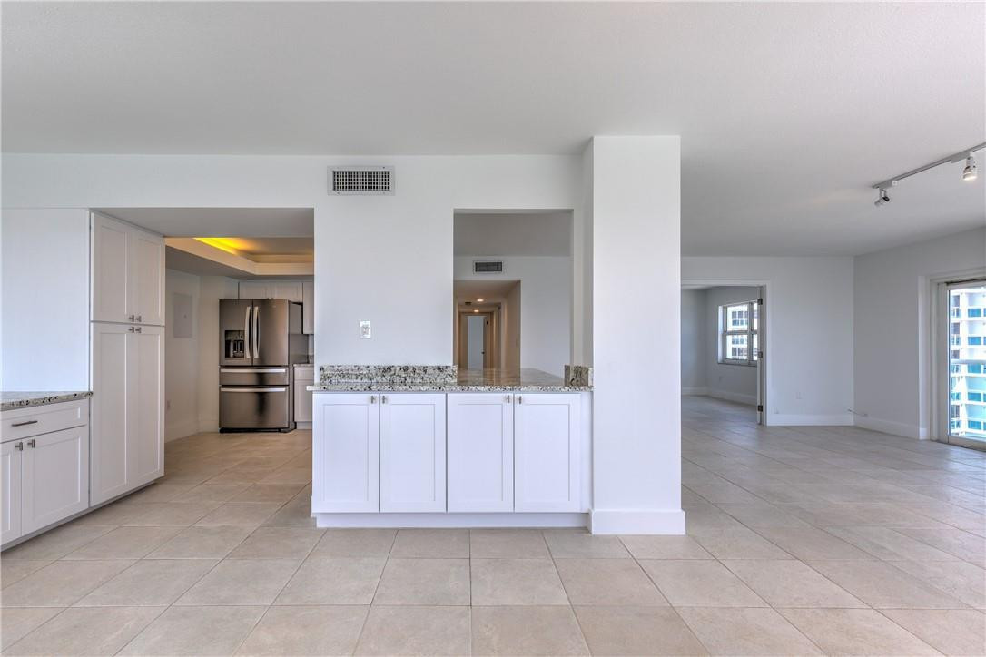 SOUTHPOINT - Residential
