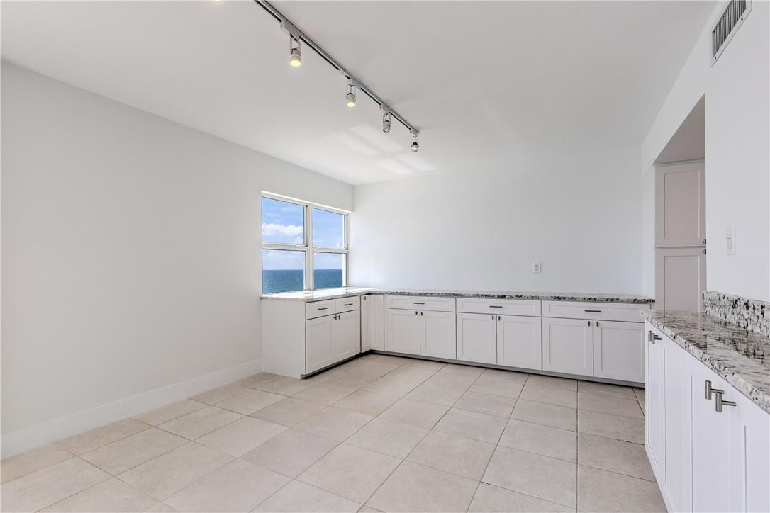 SOUTHPOINT - Residential