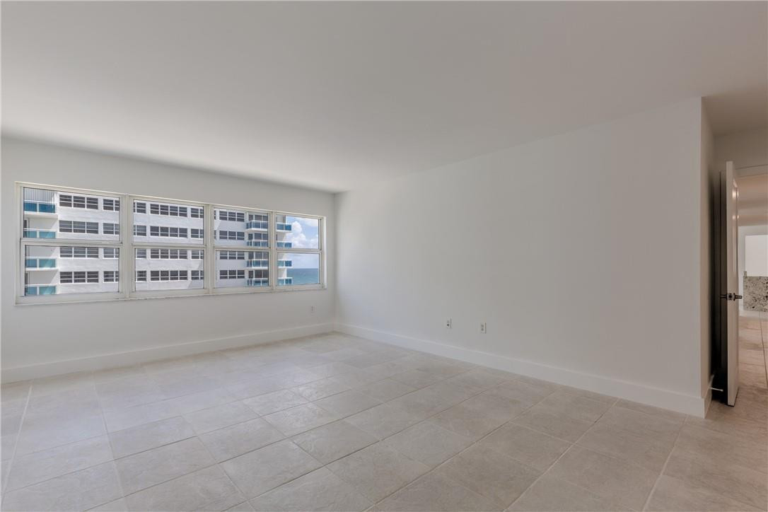 SOUTHPOINT - Residential
