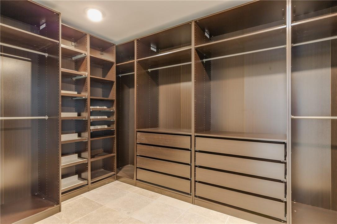 SOUTHPOINT - Residential
