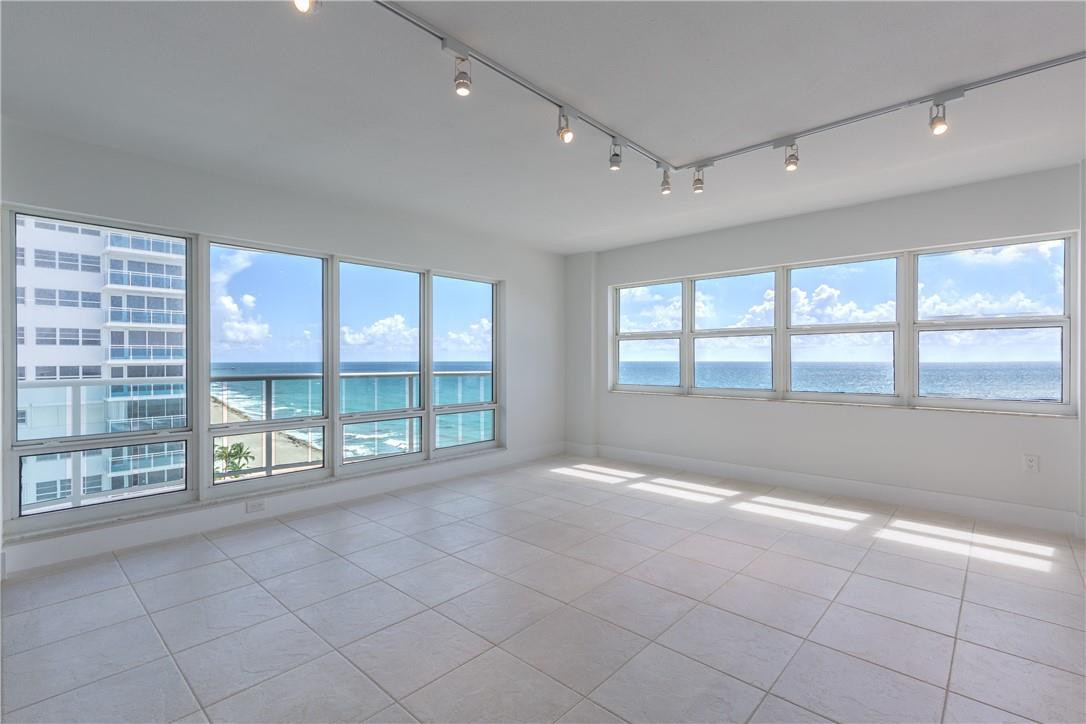 SOUTHPOINT - Residential