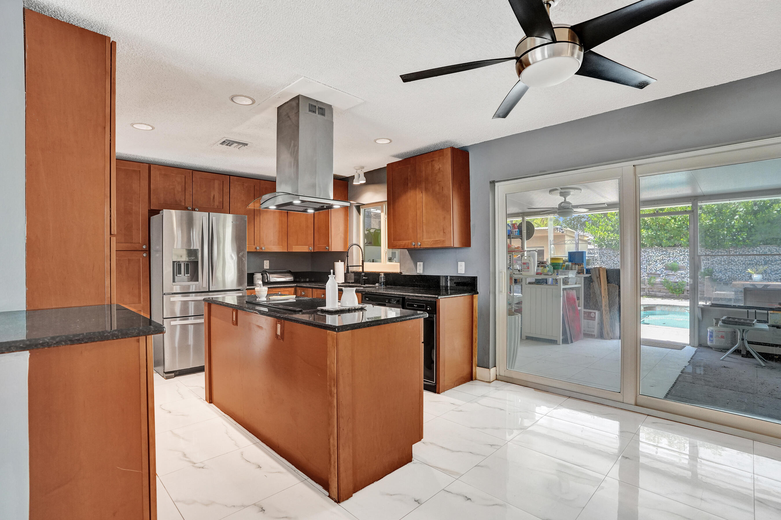 FAIRLAWN 1ST ADD - Residential