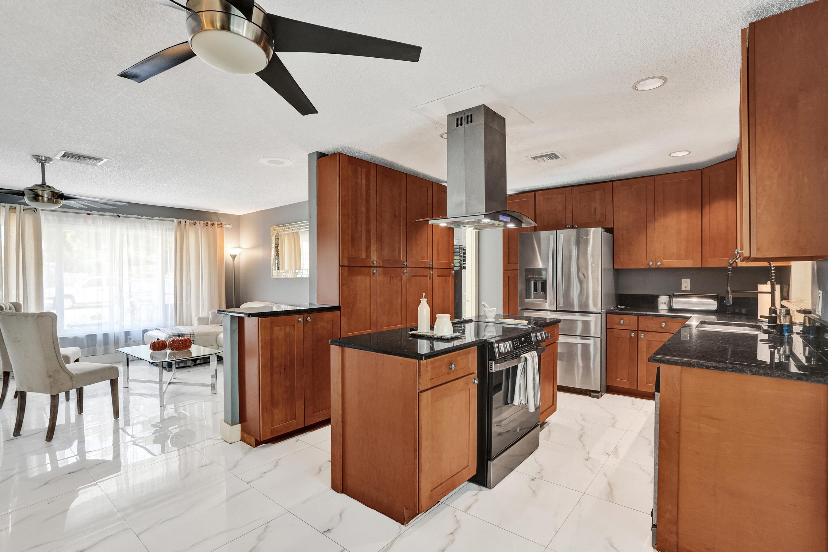 FAIRLAWN 1ST ADD - Residential