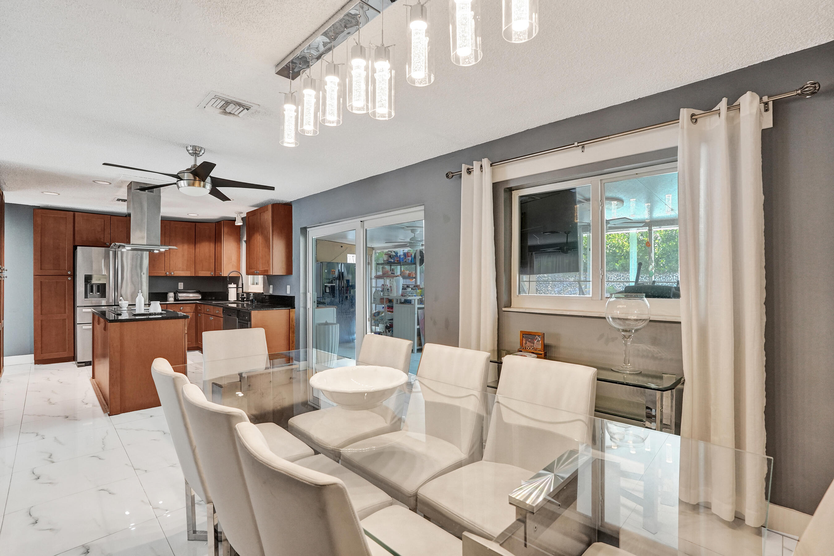 FAIRLAWN 1ST ADD - Residential