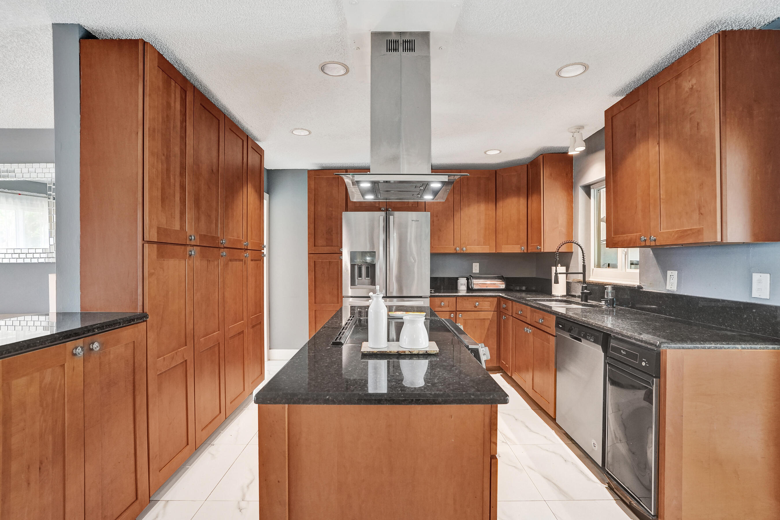 FAIRLAWN 1ST ADD - Residential