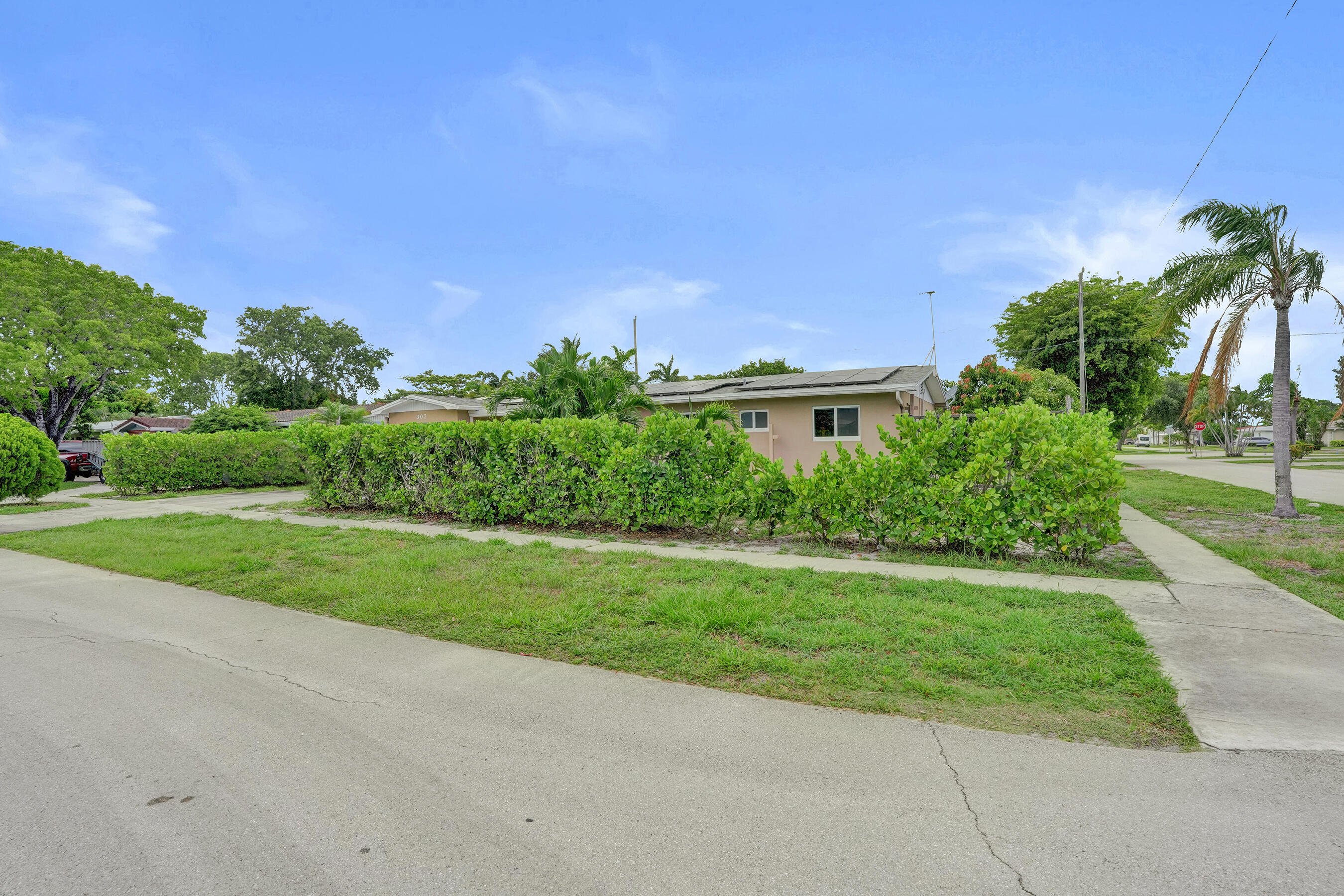 FAIRLAWN 1ST ADD - Residential
