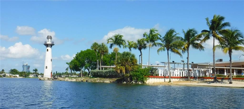 Ravenswood Estates & Mari - Residential