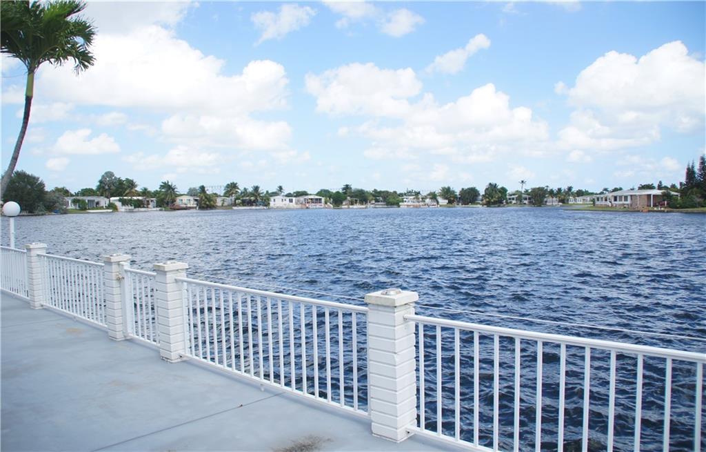 Ravenswood Estates & Mari - Residential