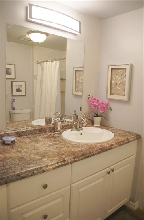 Ravenswood Estates & Mari - Residential