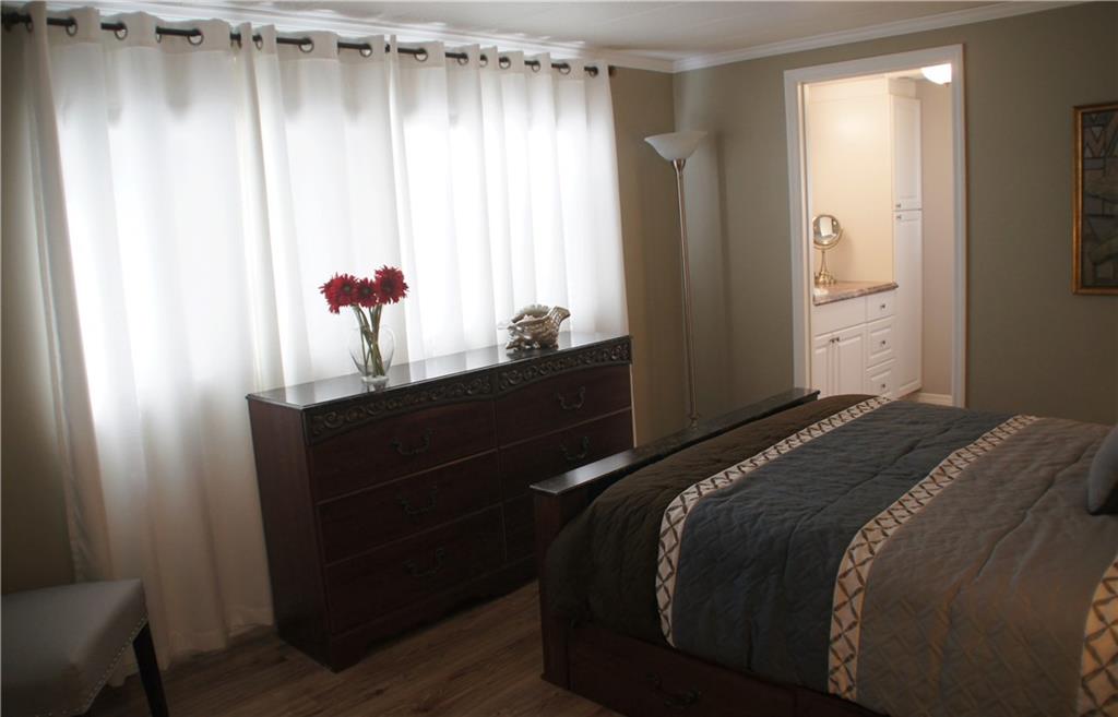 Ravenswood Estates & Mari - Residential