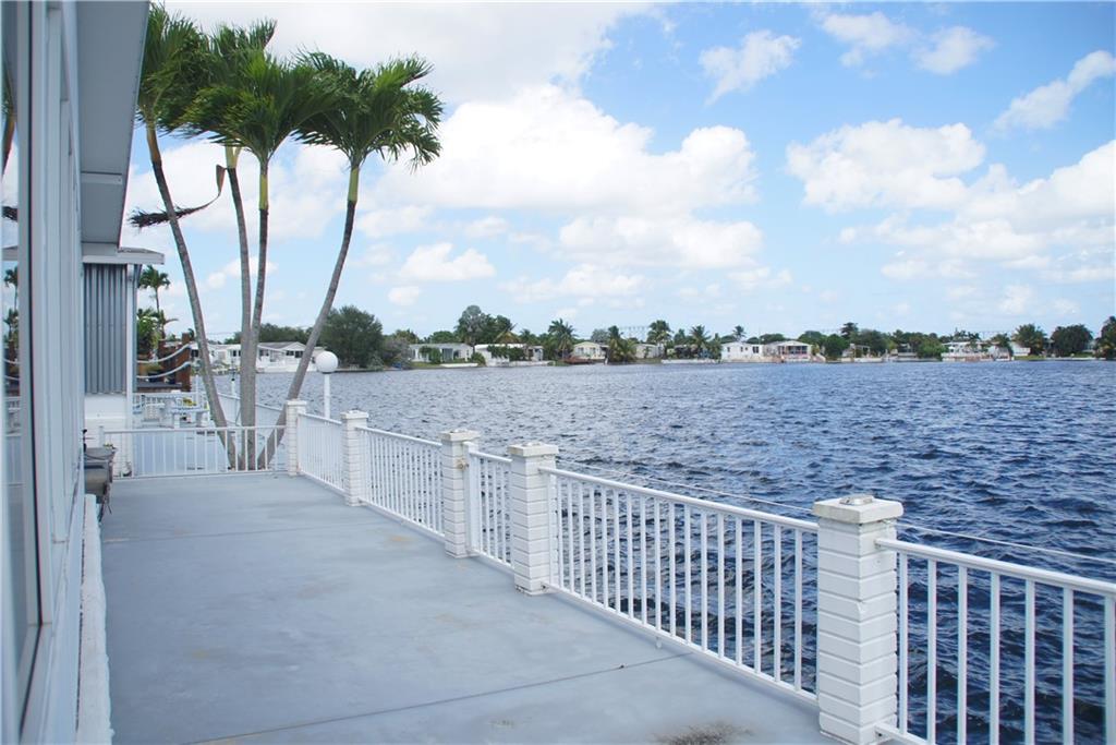 Ravenswood Estates & Mari - Residential