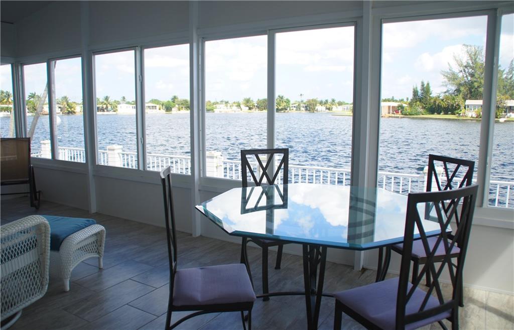 Ravenswood Estates & Mari - Residential