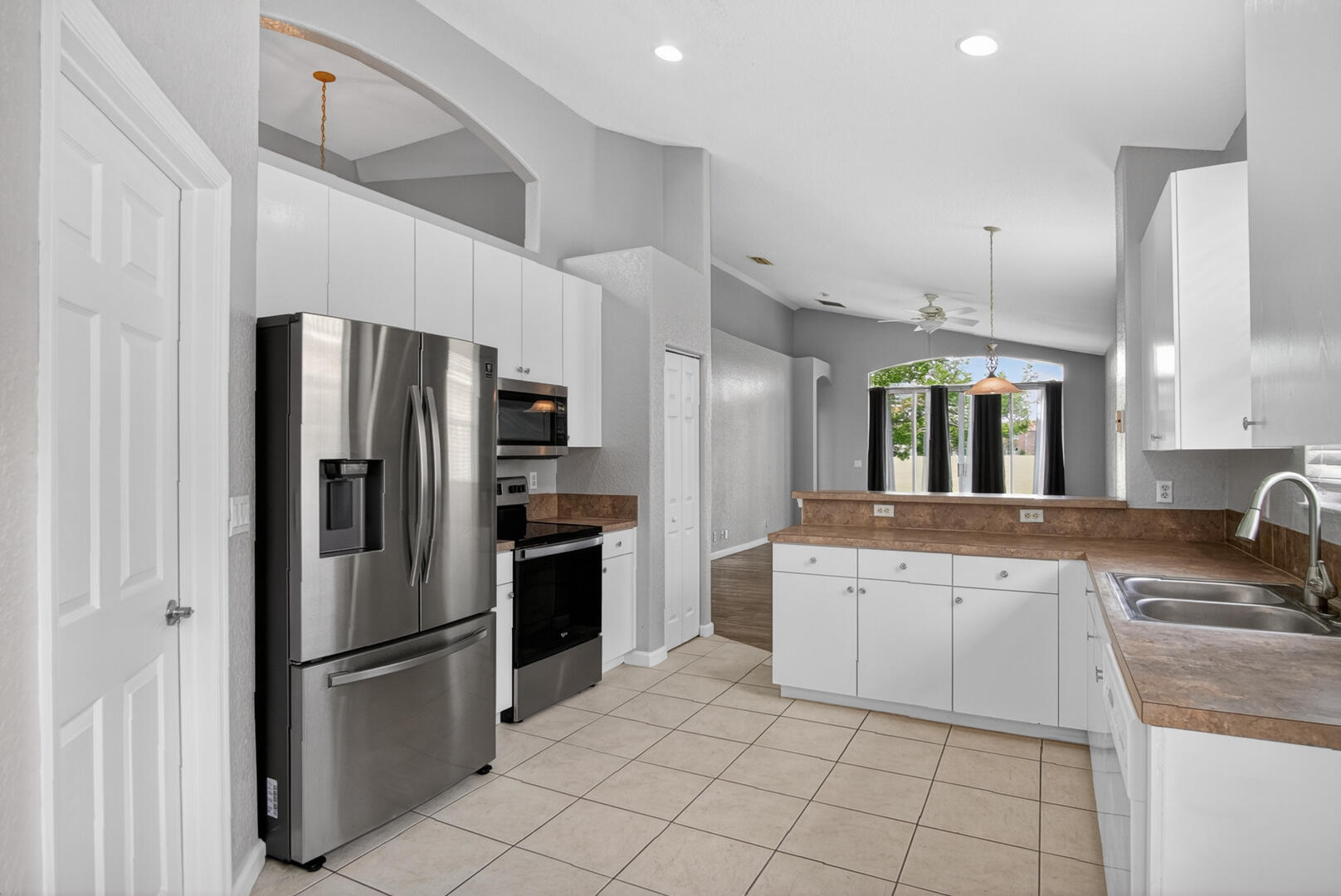 ST JAMES GOLF CLUB PARCEL C PHASE 3 - Residential Lease