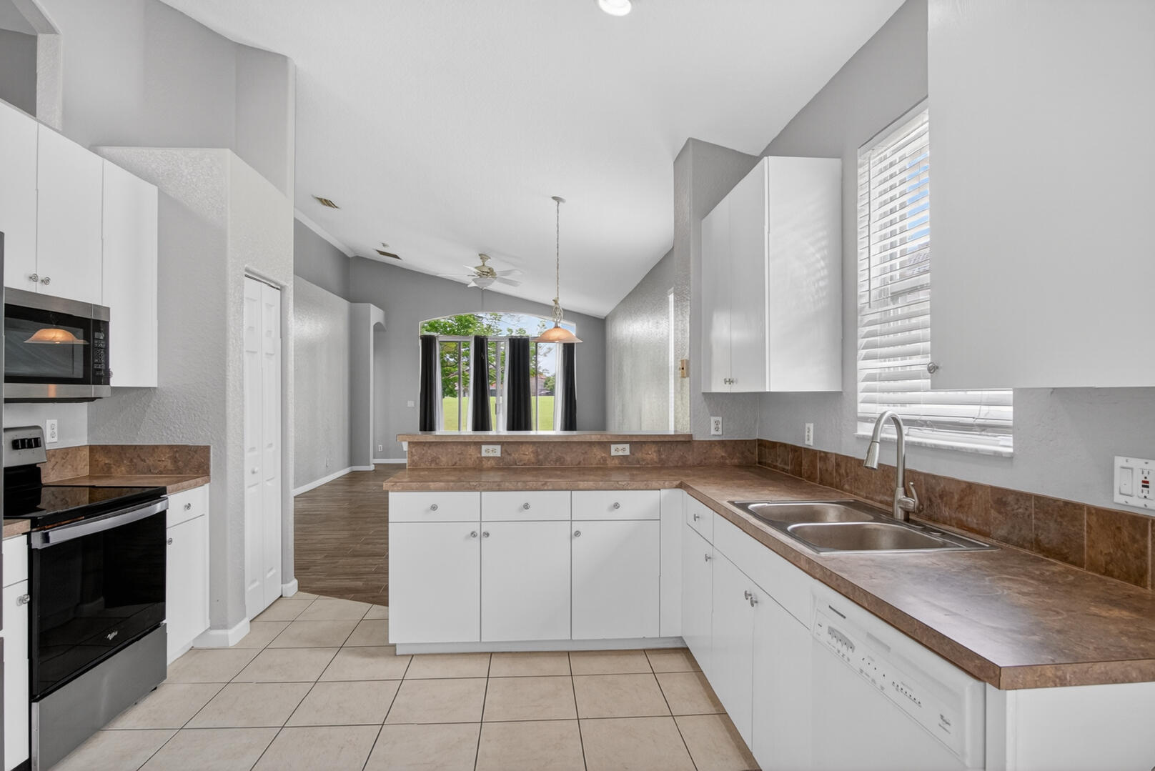 ST JAMES GOLF CLUB PARCEL C PHASE 3 - Residential Lease