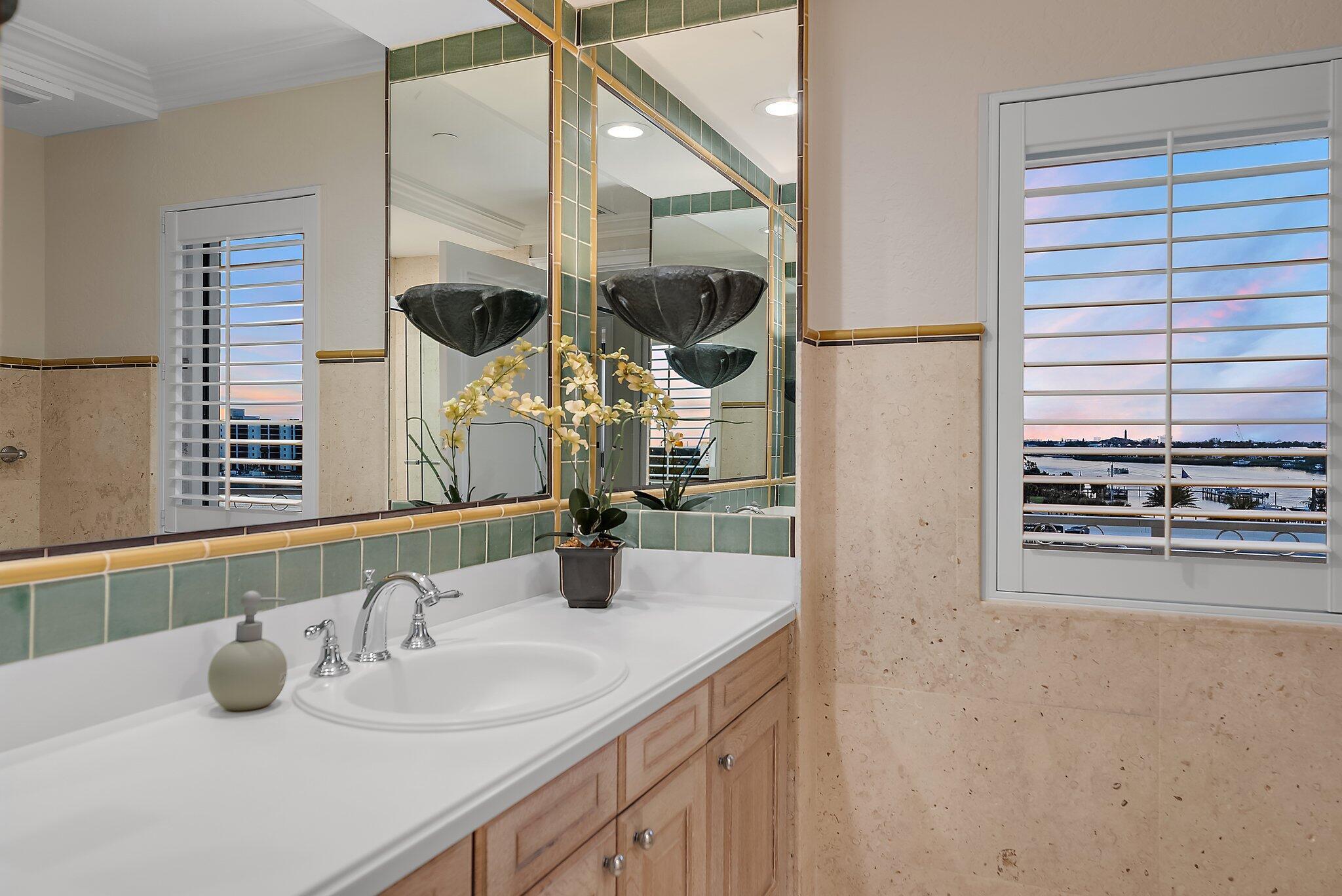 CLARIDGE JUPITER ISLAND CONDO - Residential