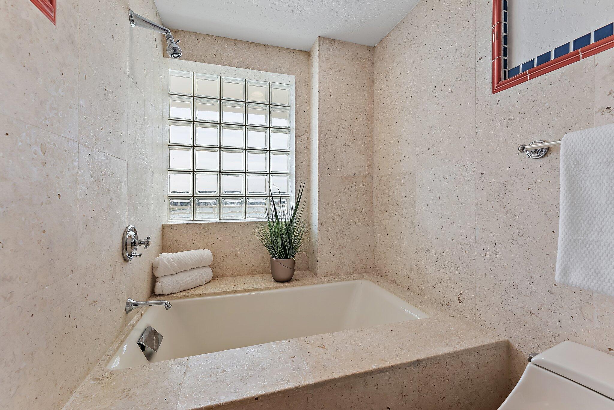 CLARIDGE JUPITER ISLAND CONDO - Residential