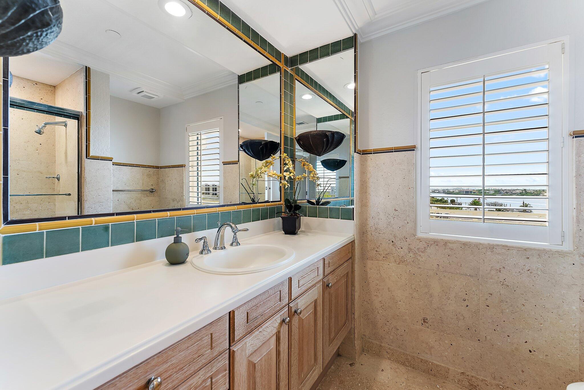 CLARIDGE JUPITER ISLAND CONDO - Residential