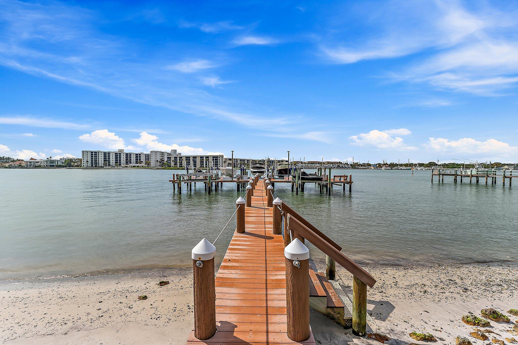 CLARIDGE JUPITER ISLAND CONDO - Residential