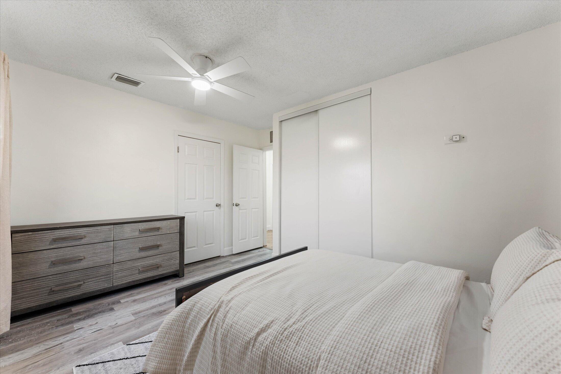 KIMBERLY VILLAGE SEC TWO - Residential Lease