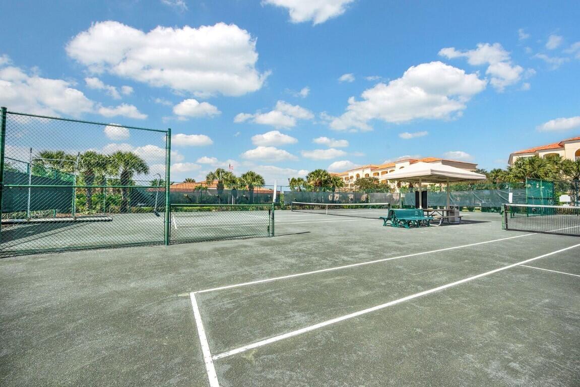 HARBOUR ISLE AT HUTCHINSON ISLAND WEST - Residential Lease