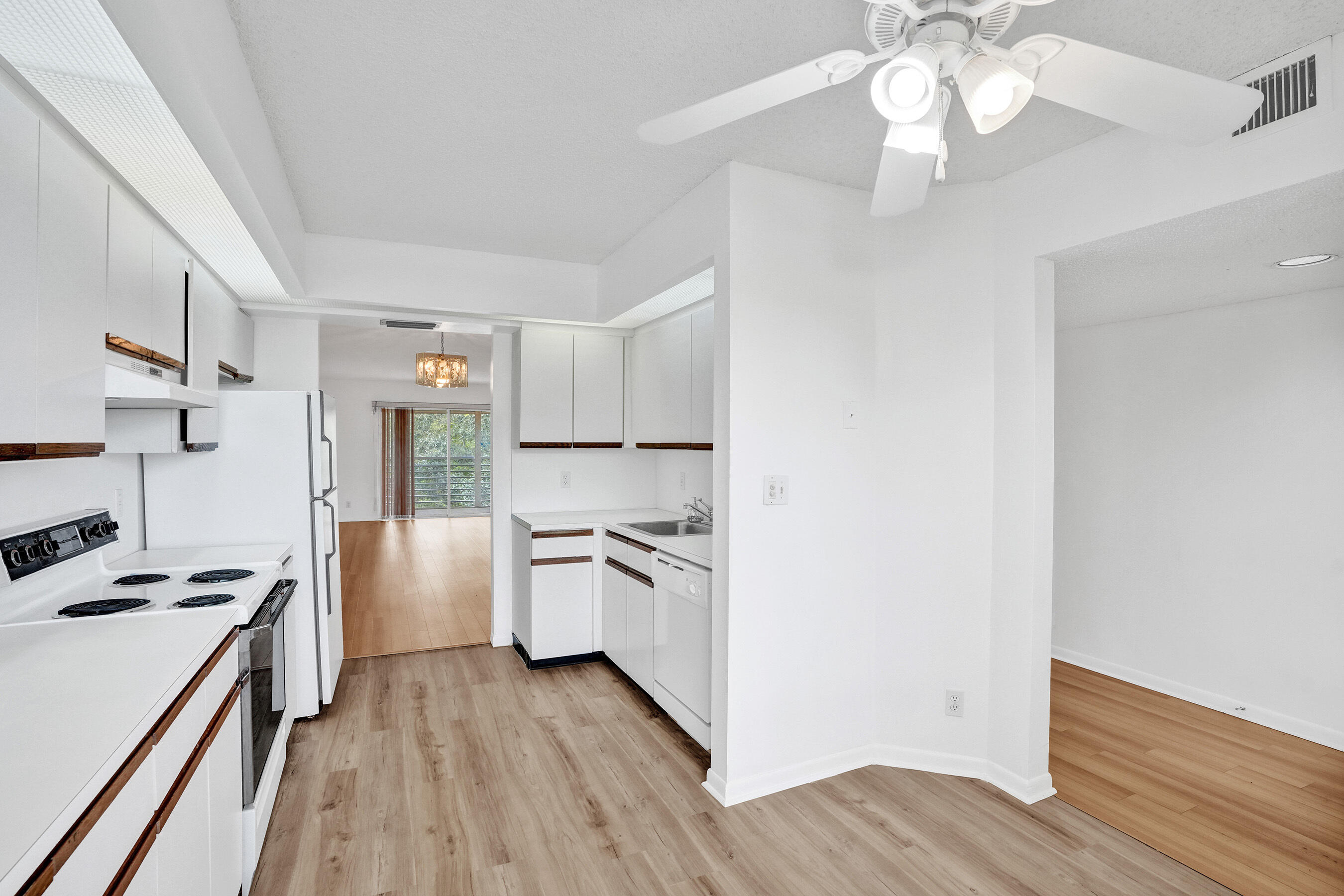 CAYMAN VILLAGE A CONDO - Residential Lease