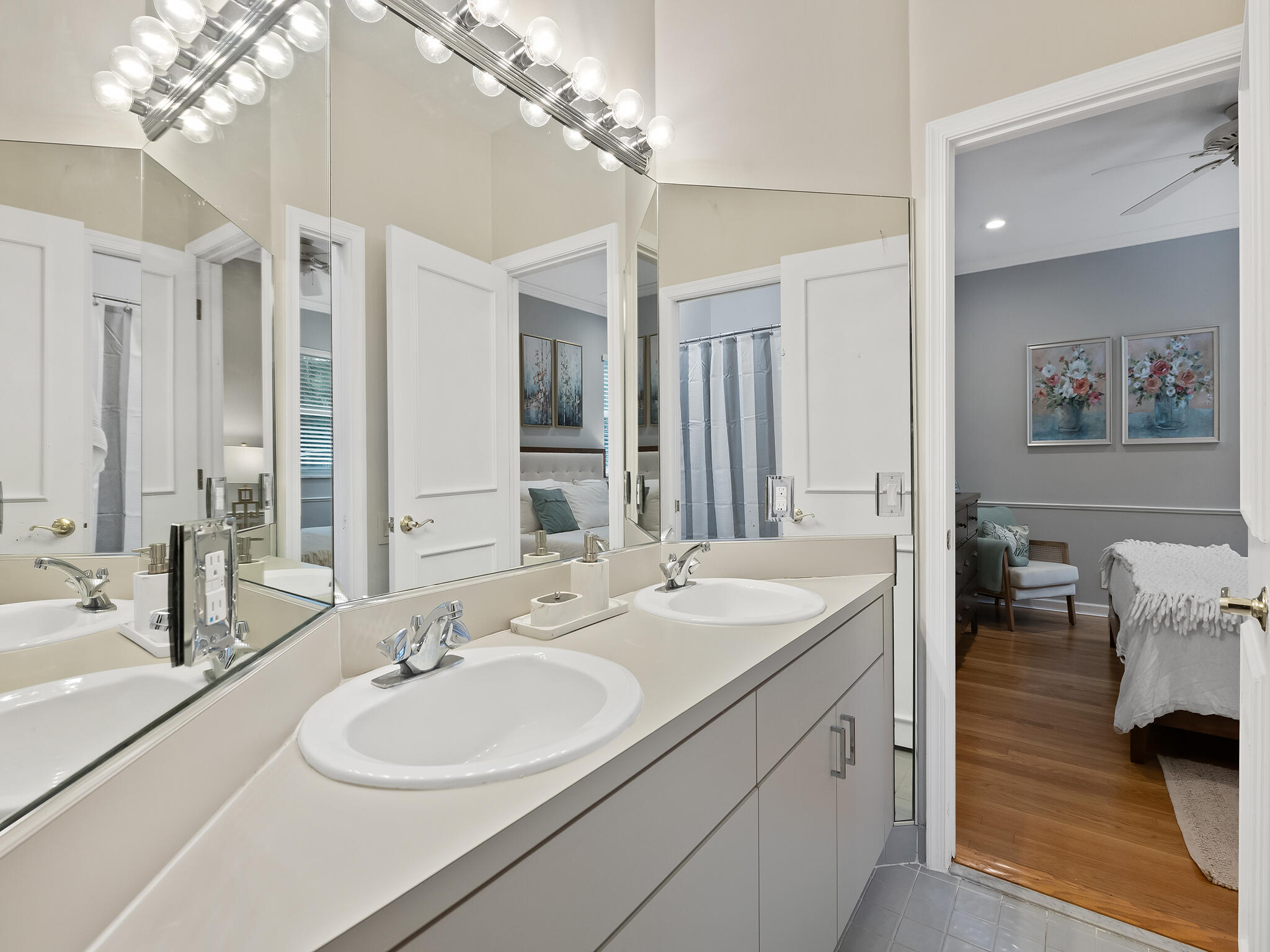 TEQUESTA LAKES - COUNTRY ISLES - Residential