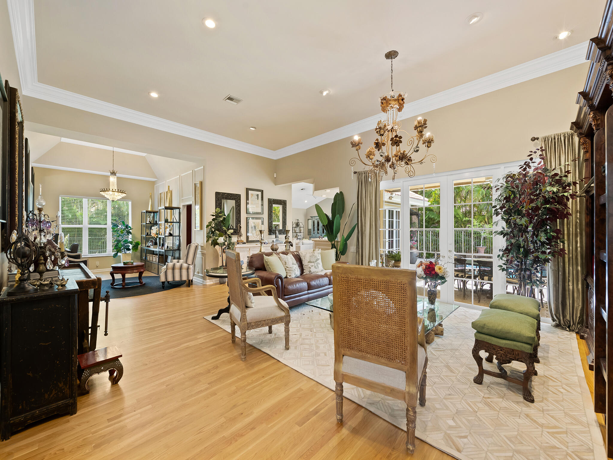 TEQUESTA LAKES - COUNTRY ISLES - Residential