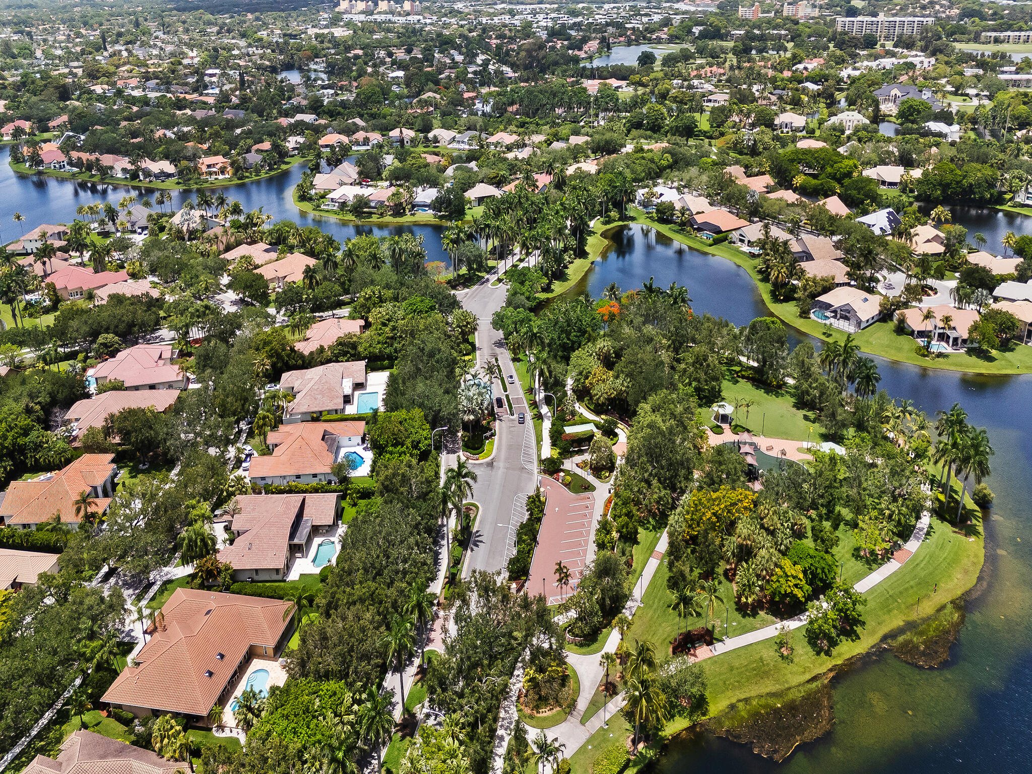 TEQUESTA LAKES - COUNTRY ISLES - Residential
