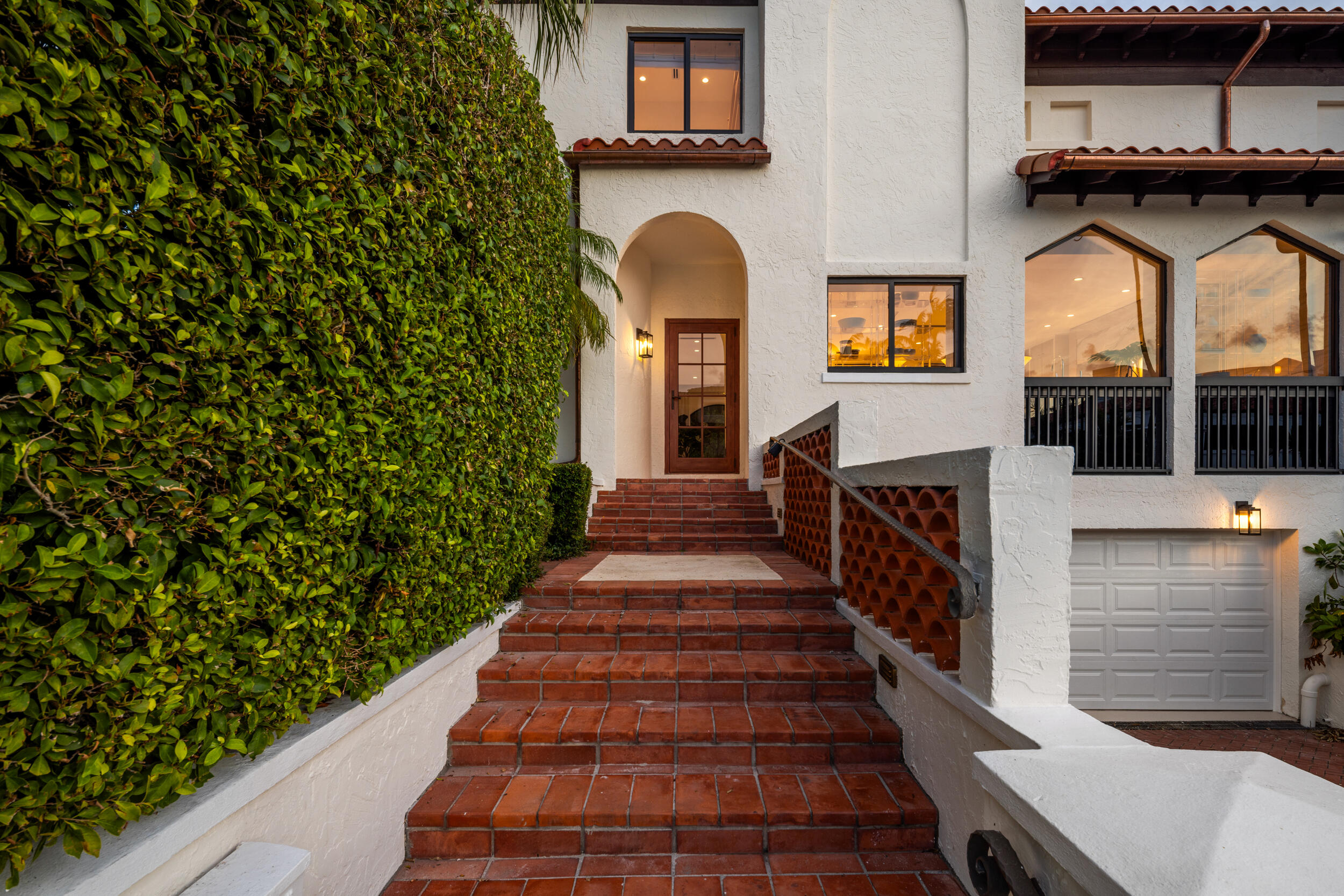 OCEAN PARK H W ROBBINS - Residential Lease