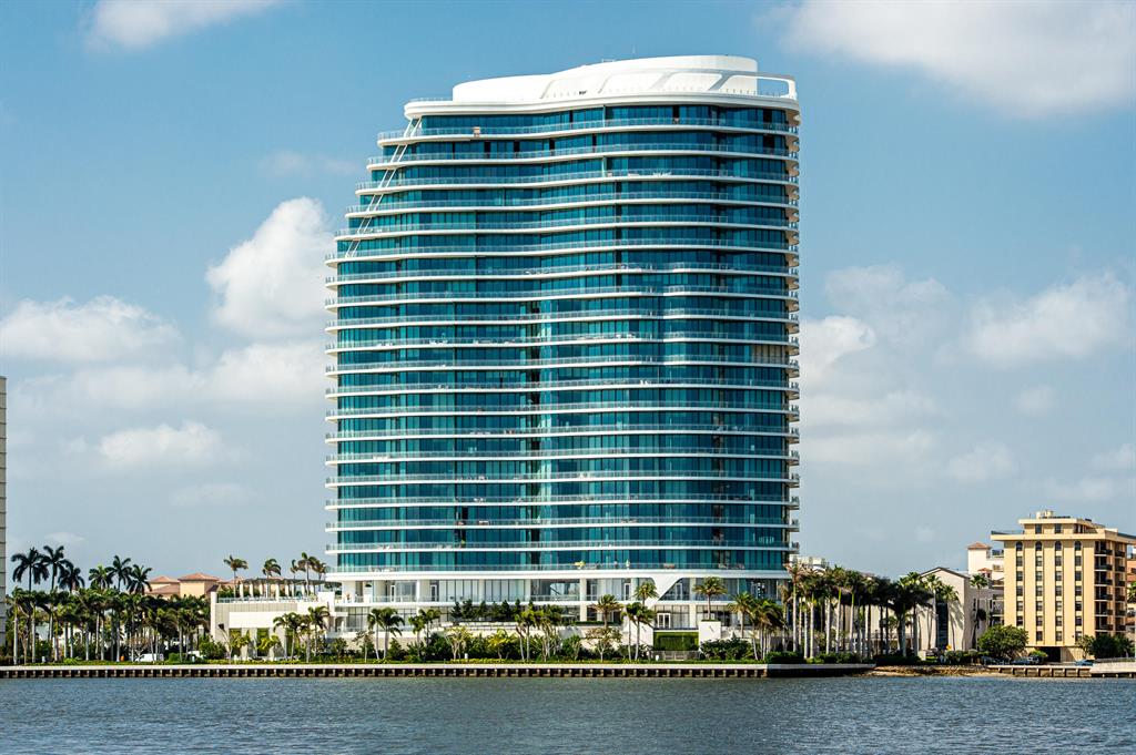 BRISTOL CONDO - Residential