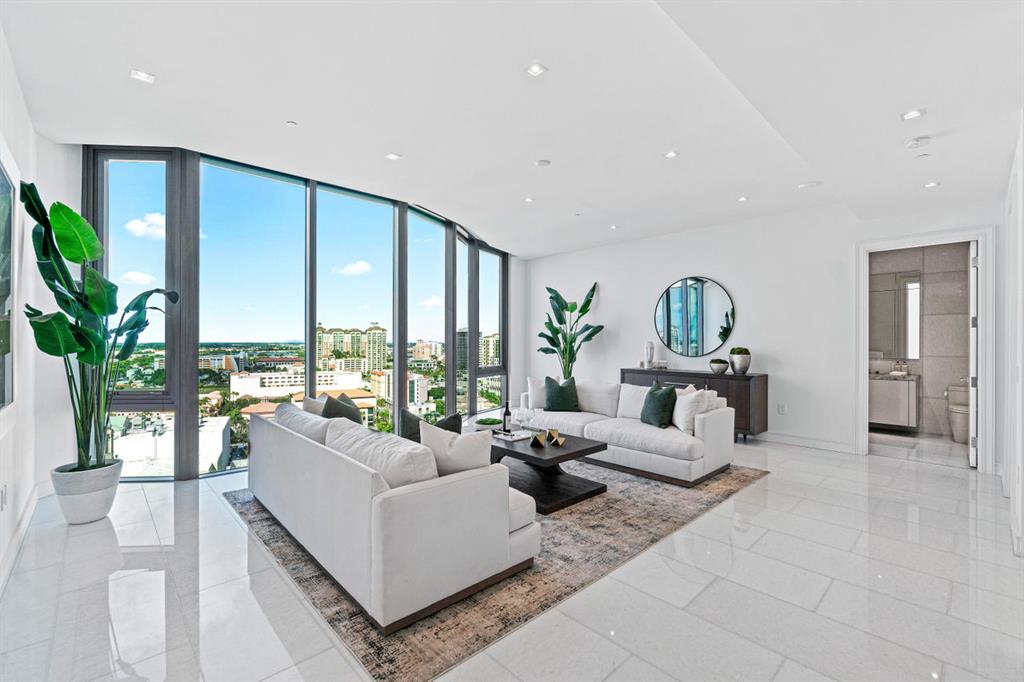 BRISTOL CONDO - Residential