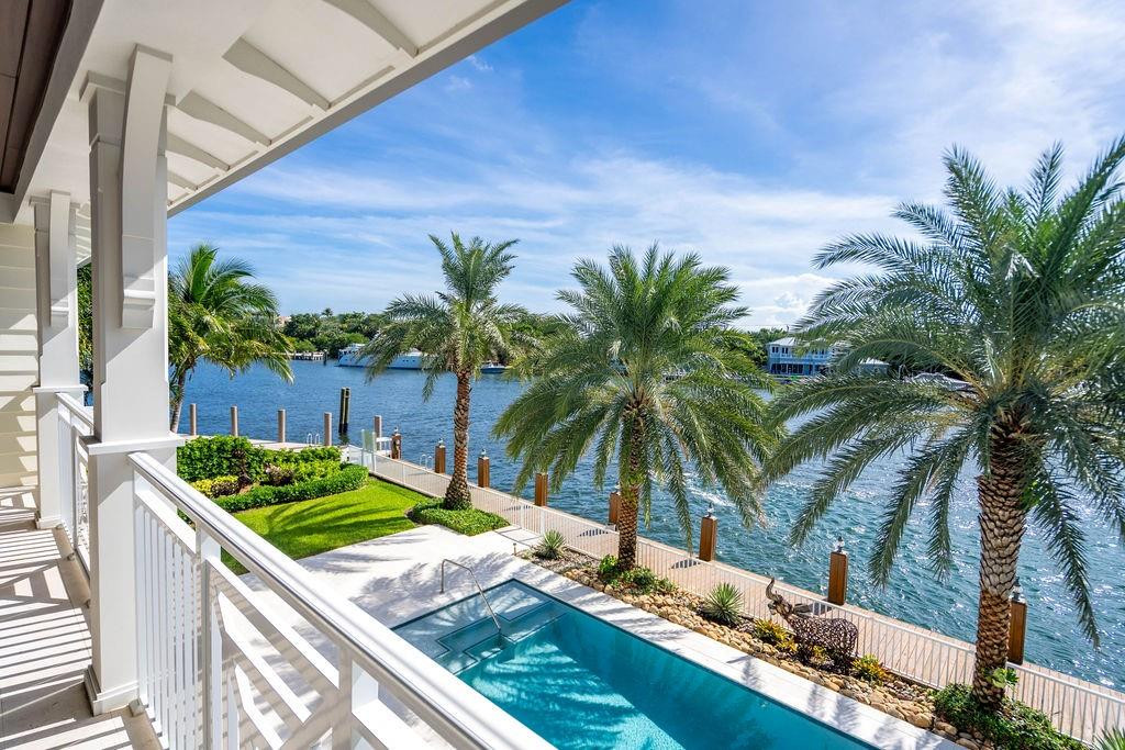 LIGHTHOUSE POINT FIRST SEC - Residential