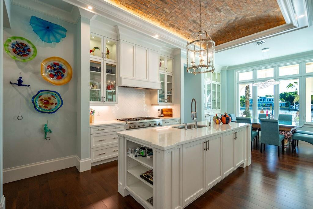 LIGHTHOUSE POINT FIRST SEC - Residential