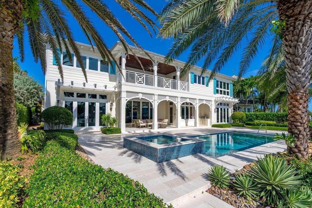 LIGHTHOUSE POINT FIRST SEC - Residential