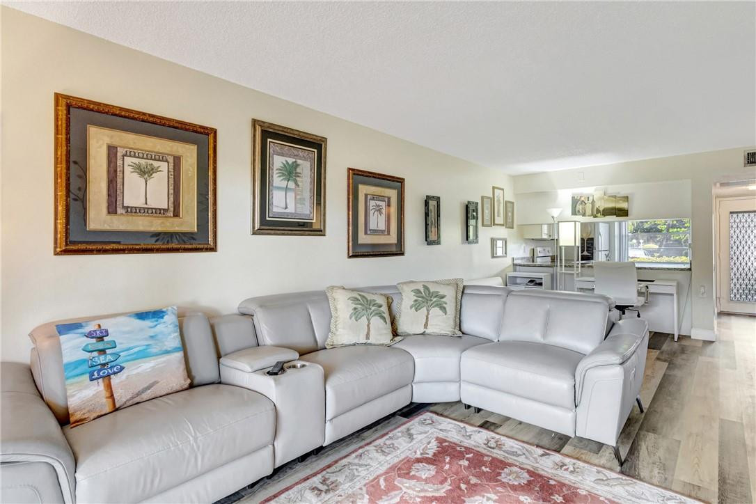 WYNMOOR VILLAGE - Residential