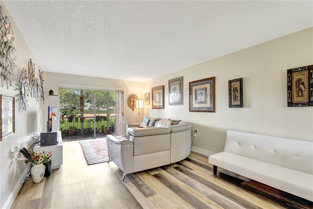 WYNMOOR VILLAGE - Residential