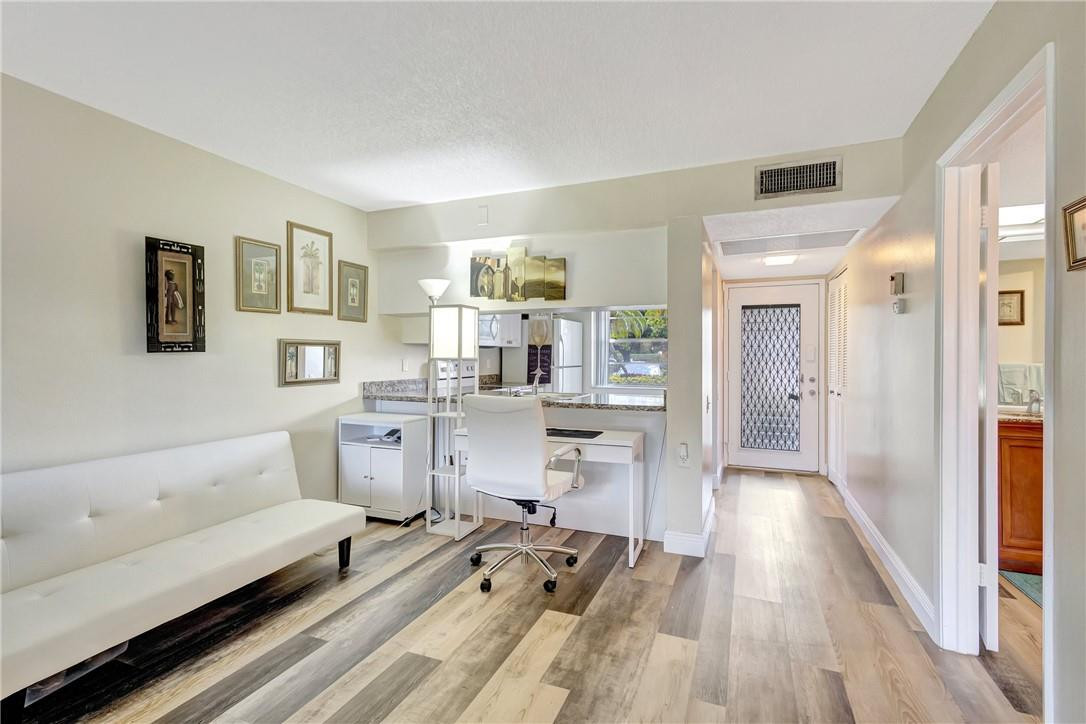 WYNMOOR VILLAGE - Residential